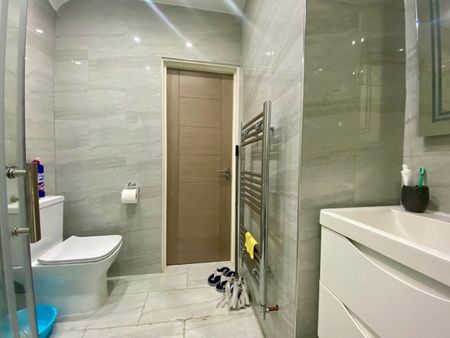 5 Bed Semi-Detached House, Fairmead Road, CR0 - Photo 5