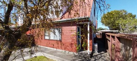 Alicetown Quality 3brm Townhouse - Photo 3