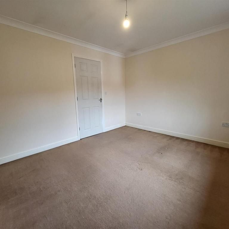 2 bedroom house to rent - Photo 1