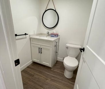 For Lease - 176 Queensdale Avenue Unit# Lower, Hamilton, Ontario - Photo 3