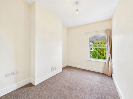 4 bedroom terraced house to rent - Photo 5