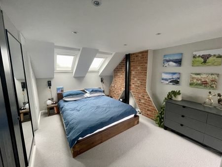 2 Bed Maisonette, Steerforth Street, SW18 - Photo 5