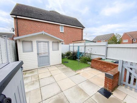 2 bedroom semi-detached house to rent - Photo 3