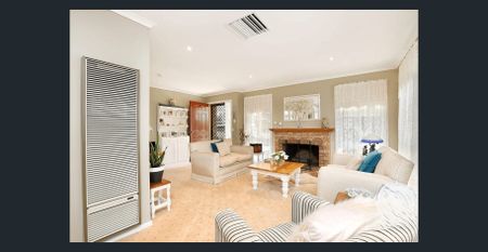 Exquisite Home for Rent - Photo 2