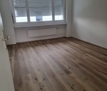 4.5 Zimmer, 100 m², 2. Stock - Foto 2