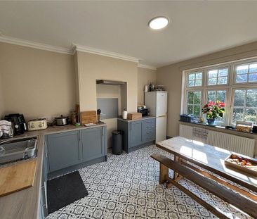 4 bedroom semi-detached house to rent - Photo 6