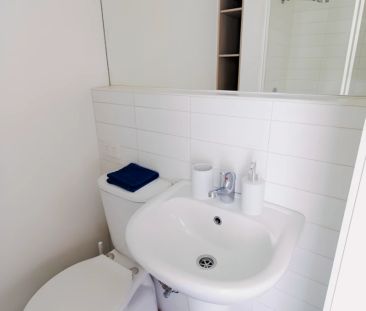 32 St Edmonds Road, Melbourne - Photo 2