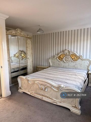 4 bedroom terraced house to rent - Photo 4