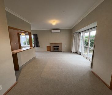 17 Howard Road, Taradale - Photo 6