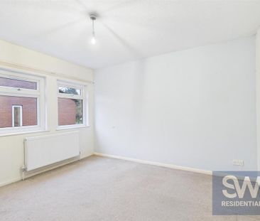 4 bedroom detached house to rent - Photo 5