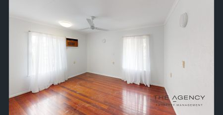 Charming Home in Koongal - Photo 3