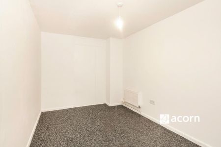 4 bedroom terraced house to rent - Photo 2