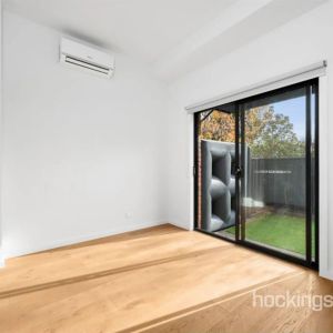 Perfectly positioned - Photo 3