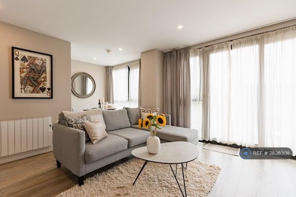 1 bedroom flat to rent - Photo 1