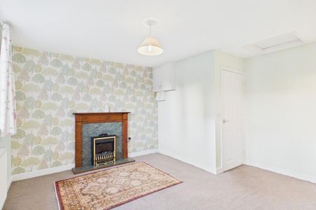 2 bedroom semi-detached house to rent - Photo 2