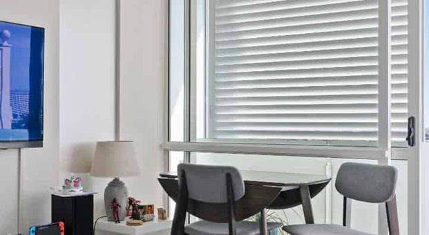 Apartment with Spa, Gym, and Parking! - Photo 1