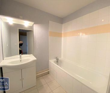 Location Appartement 3 pièces 66m² FLERS 61100 - Photo 5