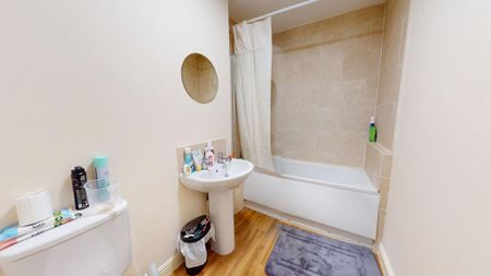 1 bedroom ground floor flat to rent - Photo 4