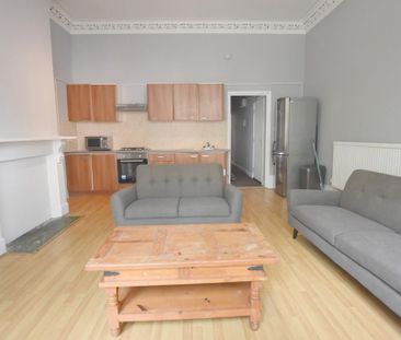 2 bedroom ground floor maisonette to rent - Photo 2