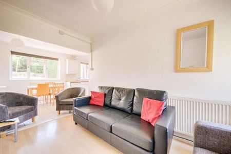 4 bedroom house to rent - Photo 2