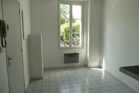 Location Appartement 2 pièces 35m² ANGOULEME 16000 - Photo 2