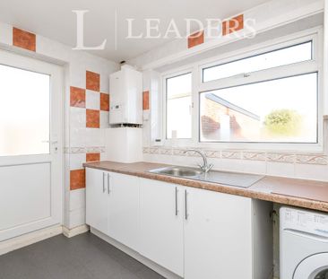 2 bedroom bungalow to rent Mountbatten Drive - Photo 3