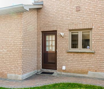 For Lease - 3986 Bloor Street, Toronto, Ontario - Photo 3