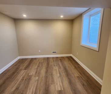 For Lease - 744 Kennedy Circle, Milton, Ontario - Photo 5