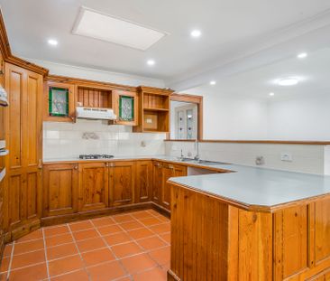 Great Family Home - Photo 3