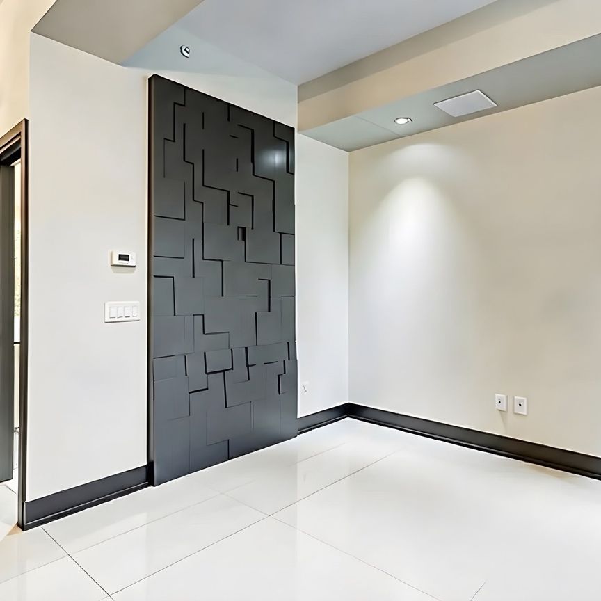 For Lease - 105 George Street Unit# 206, Toronto, Ontario - Photo 1