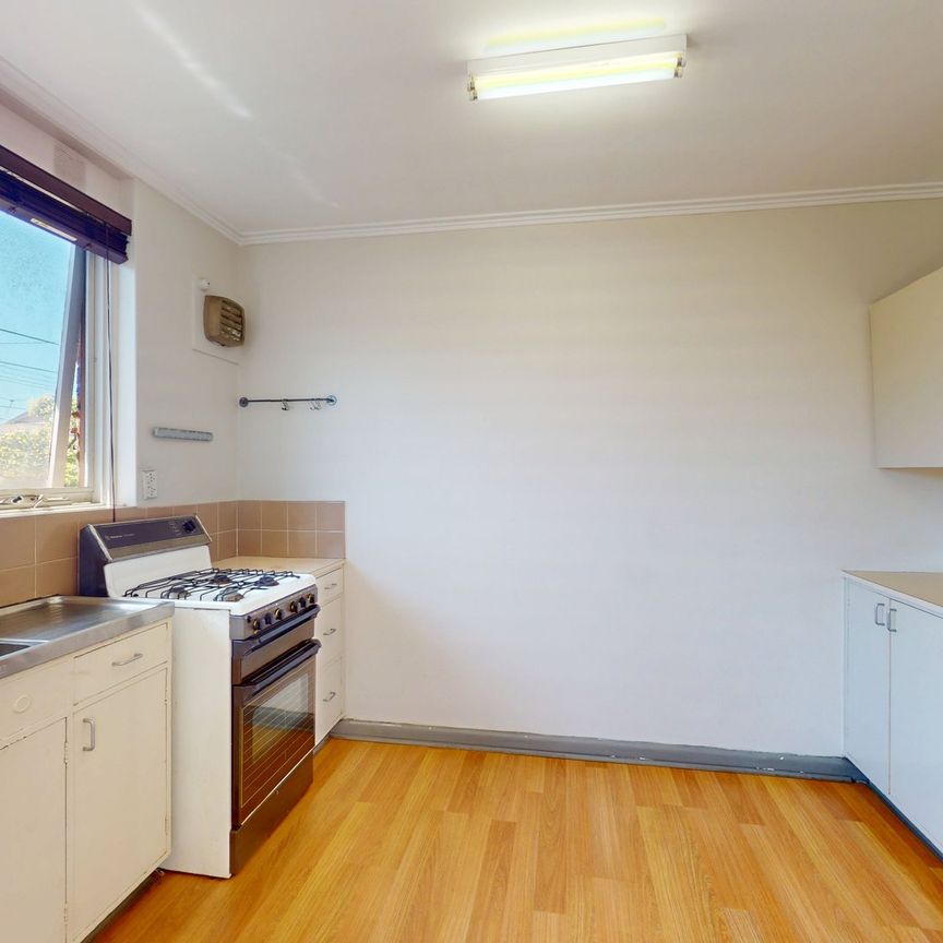 Well-Presented One-Bedroom Apartment in a Prime Brunswick West Location - Photo 1