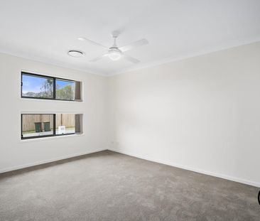 Modern Family Living for Rent - Photo 5