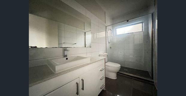 Modern 3-Bedroom Townhouse in Prime Westmeadows Location - Photo 1