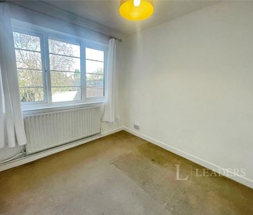 2 bedroom property to rent The Lawns, Mount Pleasant, St Albans, AL3 - Photo 3