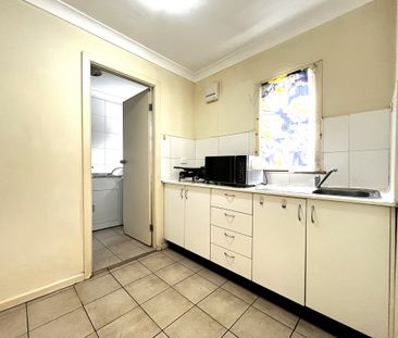 Private Two-Bedroom Granny Flat for Lease - Photo 1