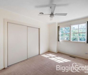 Spacious & Lifestyle Townhouse with Great Location! - Photo 2