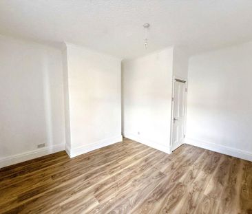 2 bed lower flat to rent in NE28 - Photo 6