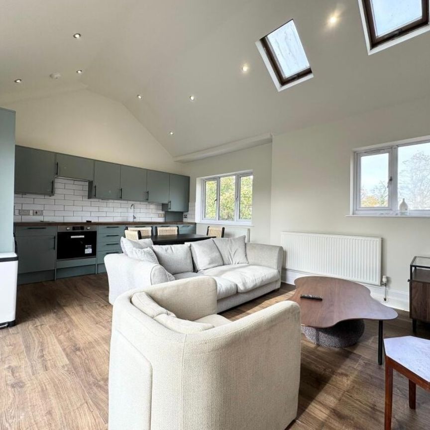 2 Bed Flat, Upper Tulse Hill, SW2 - Photo 1