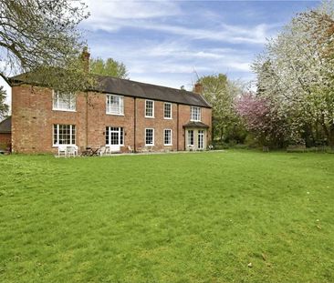 First floor period apartment with spacious accommodation in beautif... - Photo 5