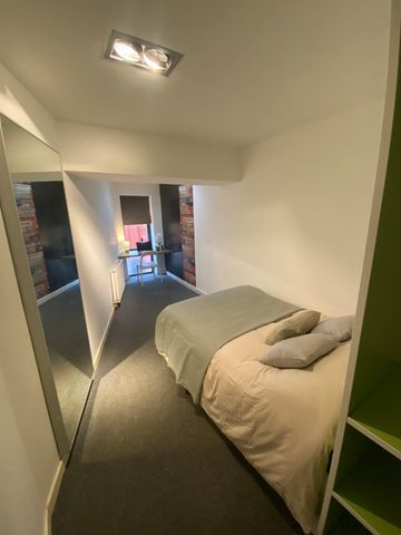 19 Whitegate Road, Huddersfield, HD4 - Photo 5