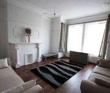 Morris Lane, Kirkstall - Photo 2