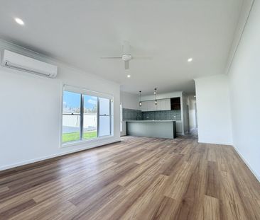 Brand New 4-Bedroom Family Home in Sought-After Riverside Estate - Photo 1
