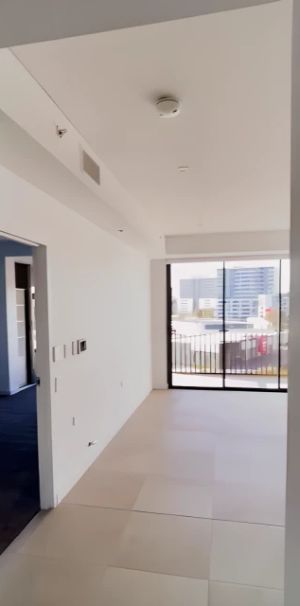 1 bed 1 bath*502 - Photo 1