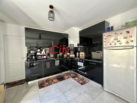 Location Maison 5 pièces 105m² ORGEVAL 78630 - Photo 5