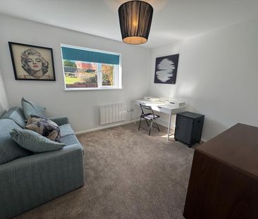 2 bedroom flat to rent - Photo 6