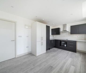 House share to rent - Photo 1