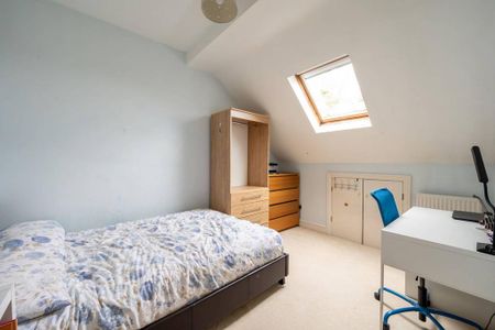 4 bedroom detached house to rent - Photo 4