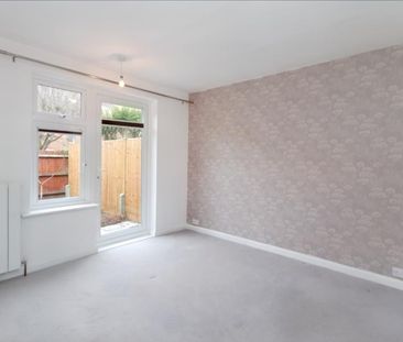 Grove Close, Kingston Upon Thames - 2 bedrooms Property for letting... - Photo 3