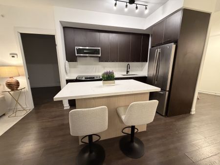 For Lease - 10 Park Lawn Road Unit# 522, Toronto, Ontario - Photo 5