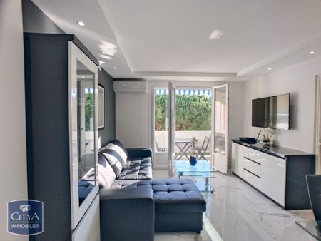 Location Appartement 4 pièces 66m² CANNES 06400 - Photo 3